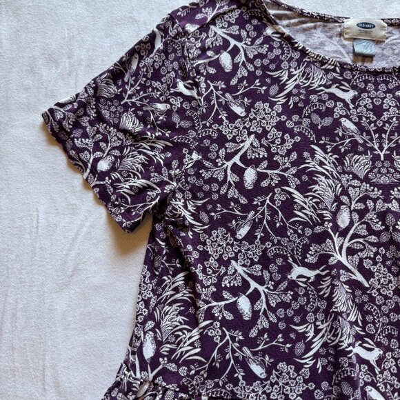 Old Navy Botanical Top Medium Abstract Pattern - Picture 1 of 4